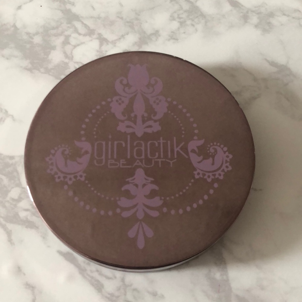 Girlactik bronzer